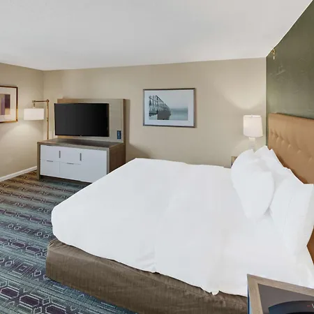 Hilton Harrisburg Near Hershey Park Exterior photo